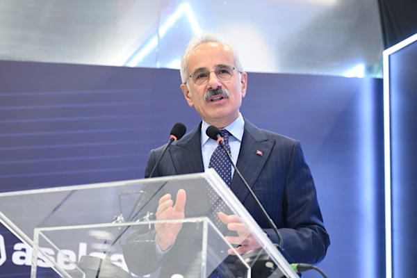Bakan Uraloğlu, Rize Valiliği'ni ziyaret etti