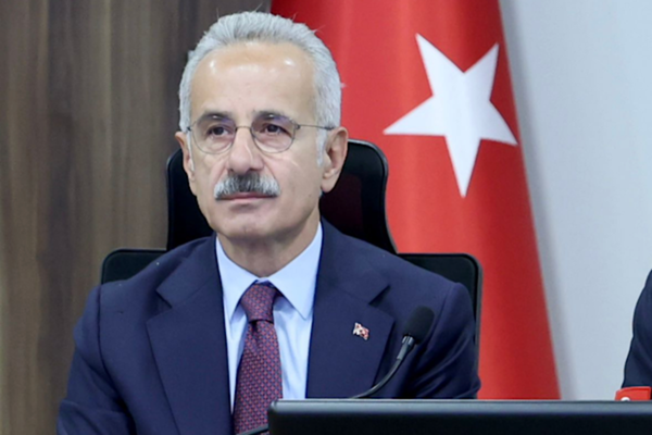 Uraloğlu: Türkiye’nin denizcilik gücünü dosta düşmana gösteriyoruz