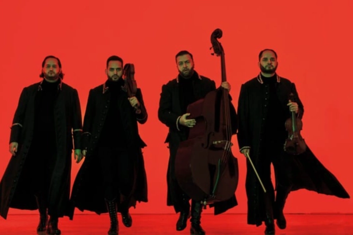 Janoska Ensemble İçin Geri Sayım Başladı! ​​​​​​​