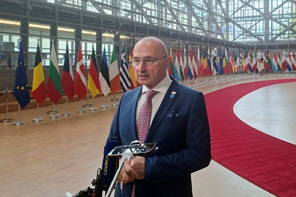 Radman, UNHCR Orta ve Güneydoğu Avrupa Temsilcisi Epting ile görüştü