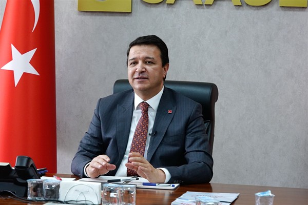 Arıkan: Güçlü devlet, güçlü tek adam demek değildir