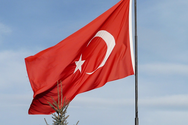 Siyasilerden A Milli Kadın Voleybol Takımı'na tebrik mesajları