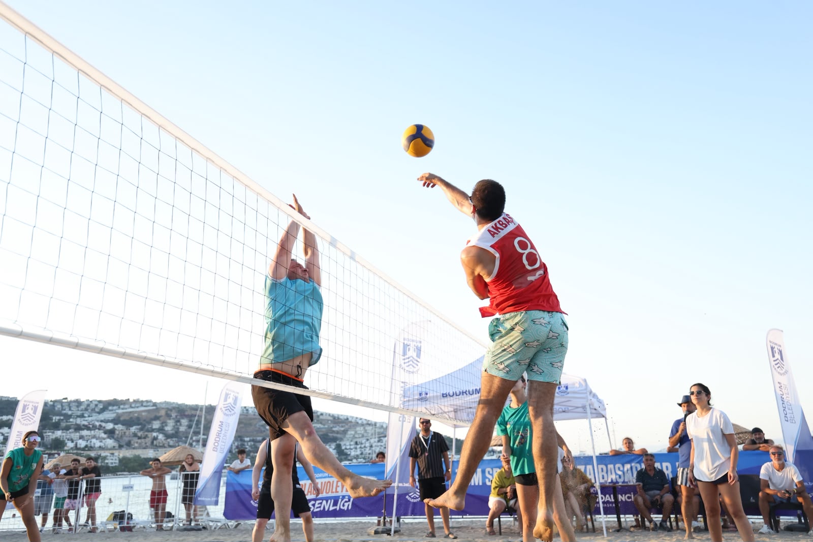Gündoğan’da Plaj Voleybolu Şenliği sona erdi