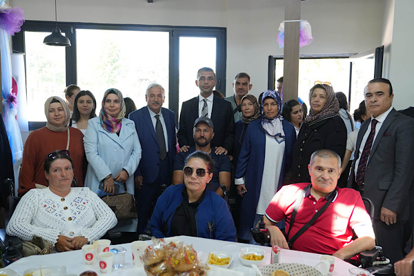 Keçiören'de özel gereksinimli bireyler için kahvaltı buluşması düzenlendi