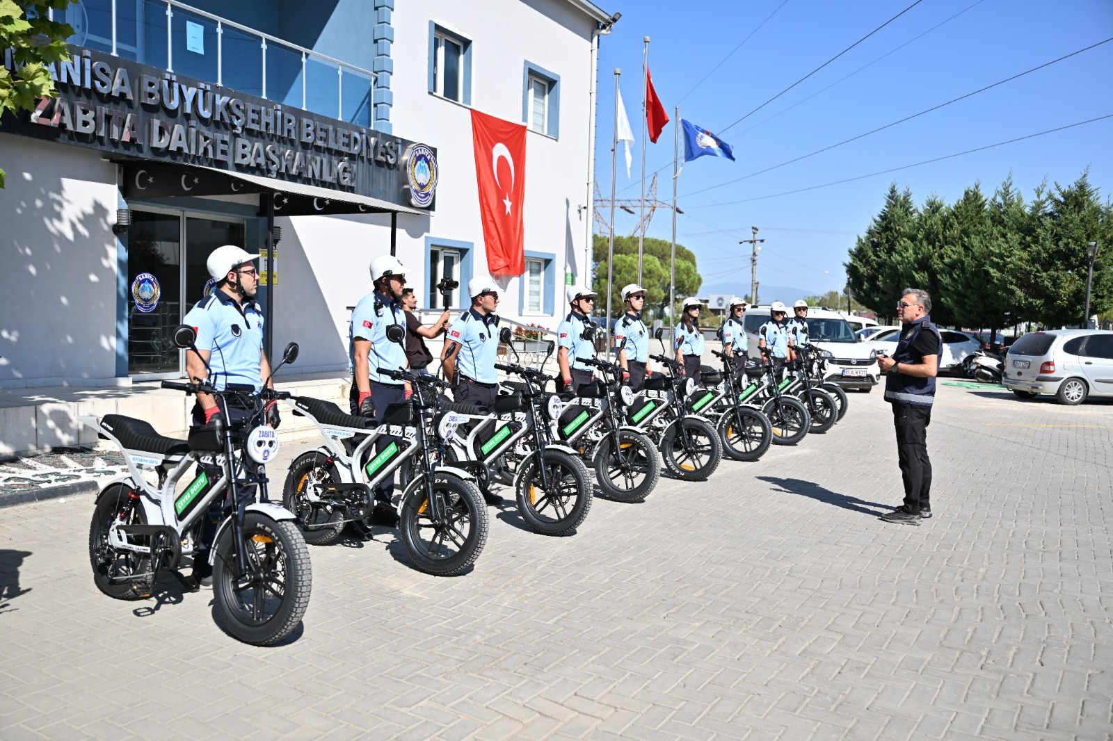 Manisa’da bisikletli zabıta ekipleri çevre denetimine başladı
