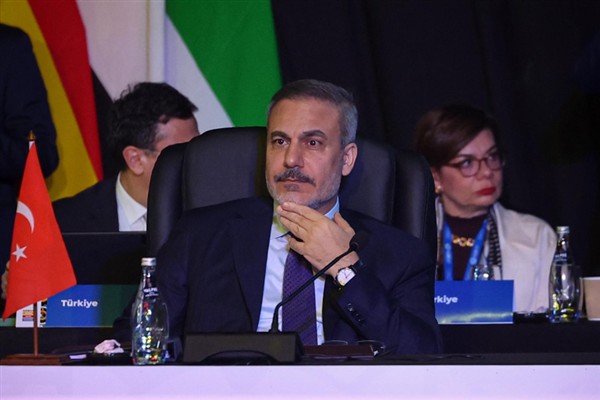 Bakan Fidan, Suriye Dışişleri Bakanı Şeybani ile görüştü