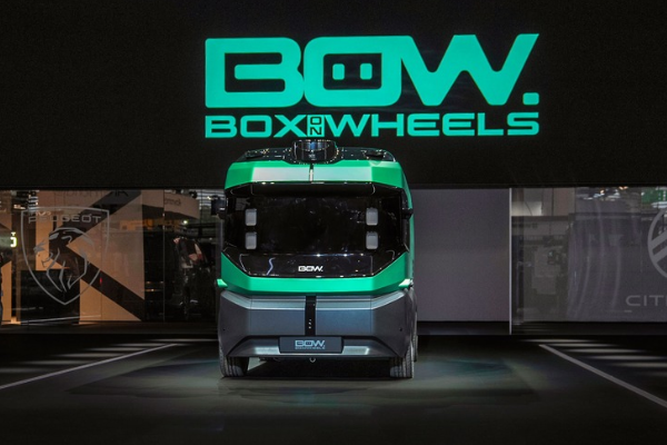 Stellantis Pro One ve UQI Robotics Box-on-Wheels konseptini hayata geçiriyor!