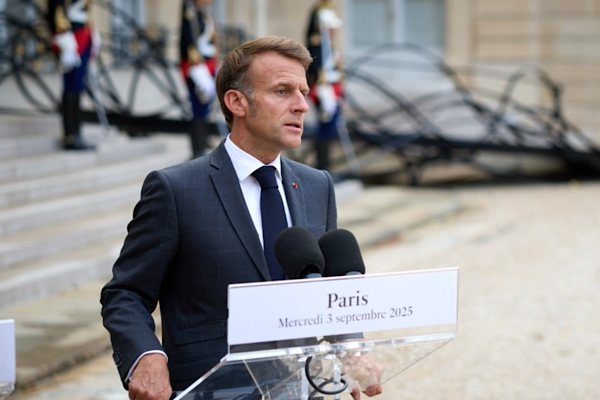 Macron: Hürmüz Boğazı'nda seyrüsefer serbestliği yeniden sağlanmalı